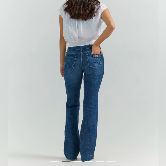 WOMEN'S WRANGLER RETRO® MAE WIDE LEG TROUSER JEAN - Picture 4 of 5